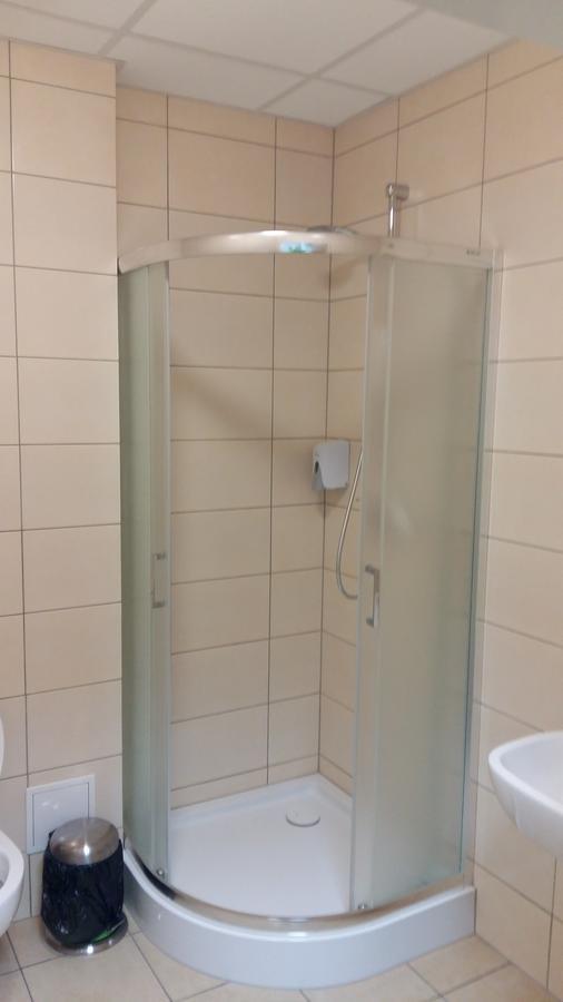 Motel Stare Brynki Przy Stacji Bp Trojka Chlebowo Ngoại thất bức ảnh